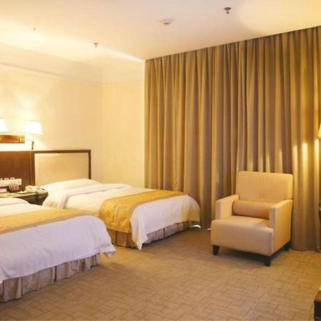 Wanxing Hotel Chao Yang Square Branch 南寧 エクステリア 写真