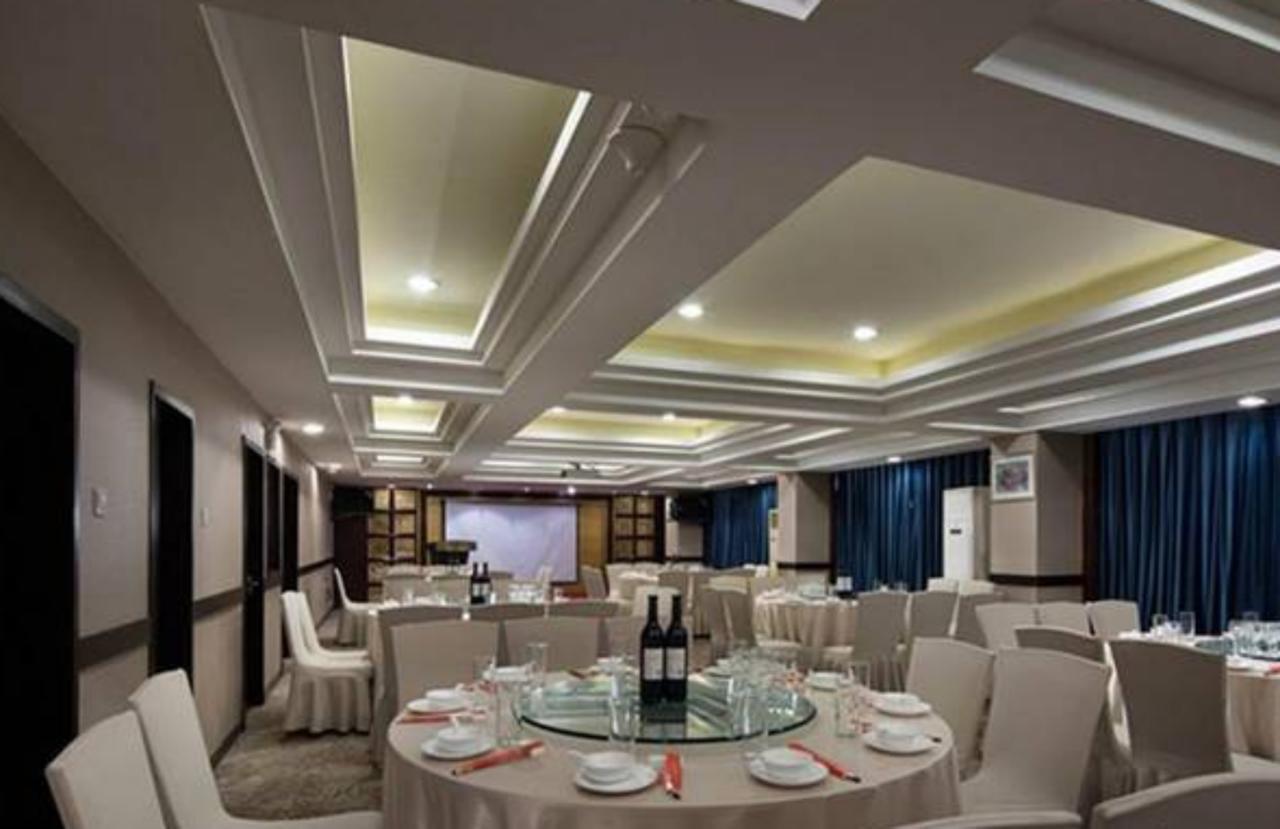 Wanxing Hotel Chao Yang Square Branch 南寧 エクステリア 写真