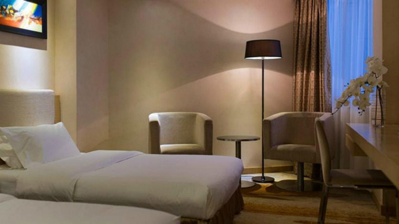 Wanxing Hotel Chao Yang Square Branch 南寧 エクステリア 写真